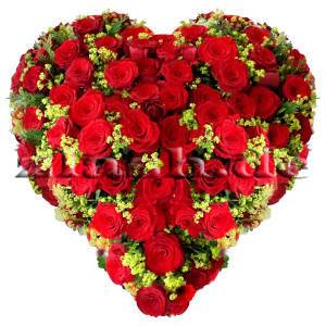 Blumengesteck Herz aus Rosen und Frauenmantel